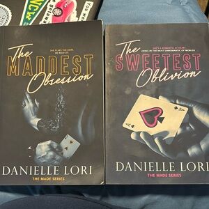 The sweetest oblivion, the maddest obsession, Danielle Lori